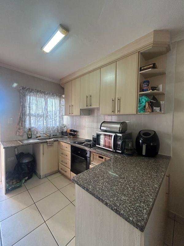 2 Bedroom Property for Sale in Manaba Beach KwaZulu-Natal