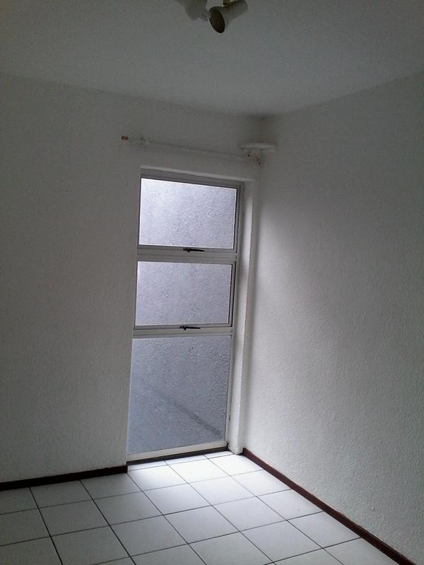 To Let 2 Bedroom Property for Rent in Meer En See KwaZulu-Natal