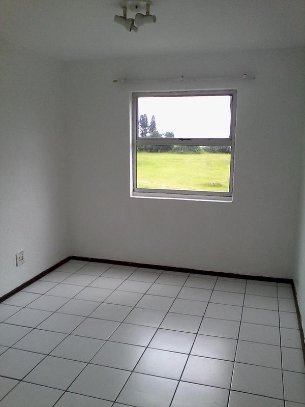 To Let 2 Bedroom Property for Rent in Meer En See KwaZulu-Natal