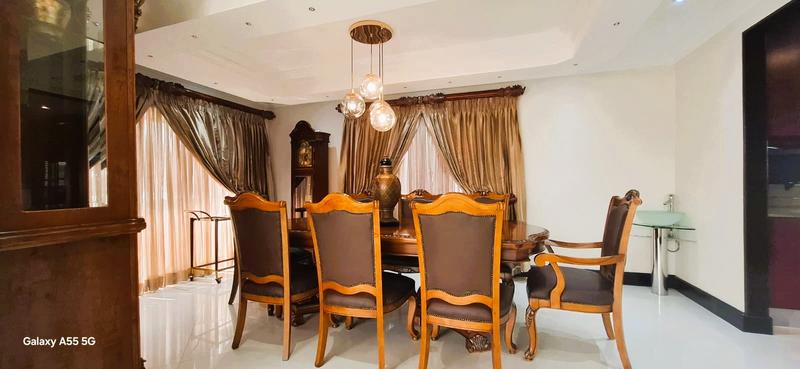 5 Bedroom Property for Sale in Mount Edgecombe KwaZulu-Natal