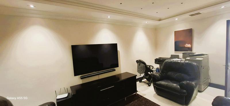 5 Bedroom Property for Sale in Mount Edgecombe KwaZulu-Natal