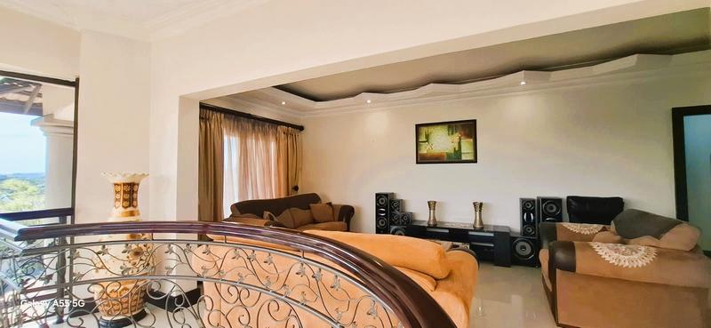 5 Bedroom Property for Sale in Mount Edgecombe KwaZulu-Natal