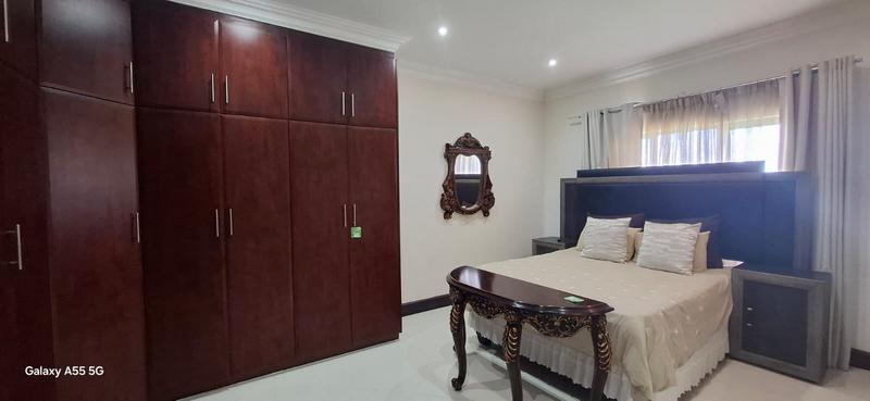 5 Bedroom Property for Sale in Mount Edgecombe KwaZulu-Natal