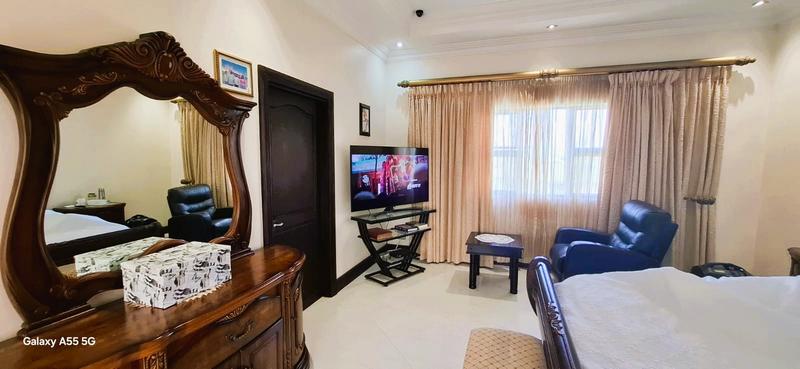 5 Bedroom Property for Sale in Mount Edgecombe KwaZulu-Natal