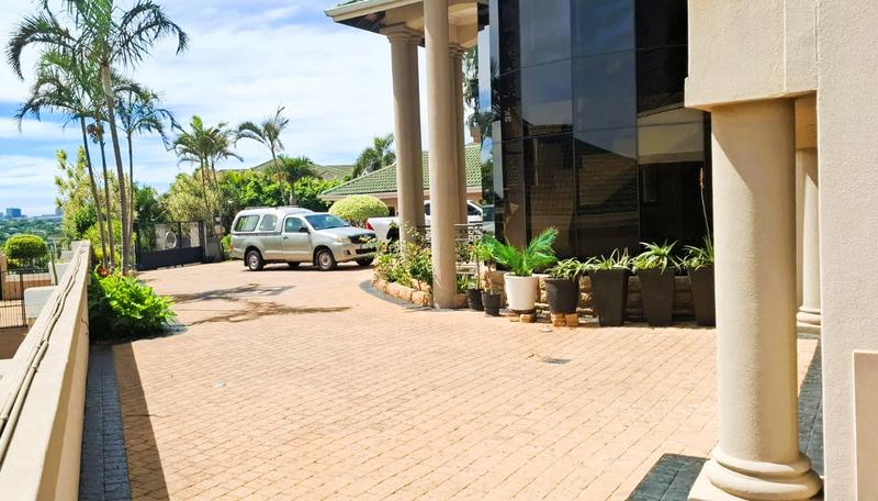 5 Bedroom Property for Sale in Mount Edgecombe KwaZulu-Natal