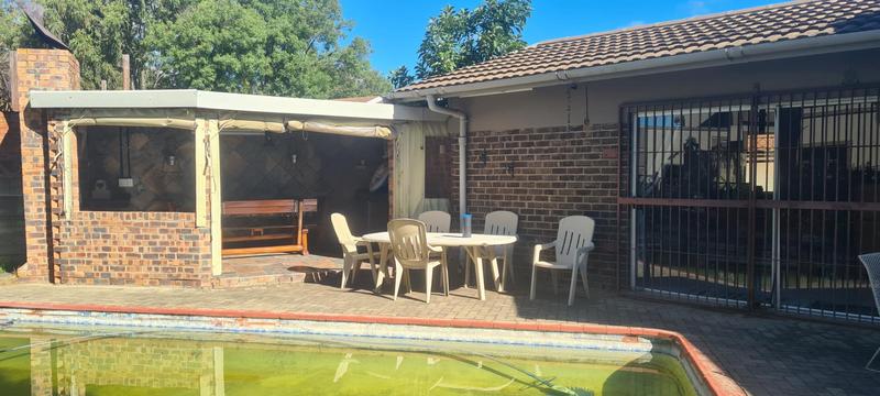 5 Bedroom Property for Sale in Dundee KwaZulu-Natal