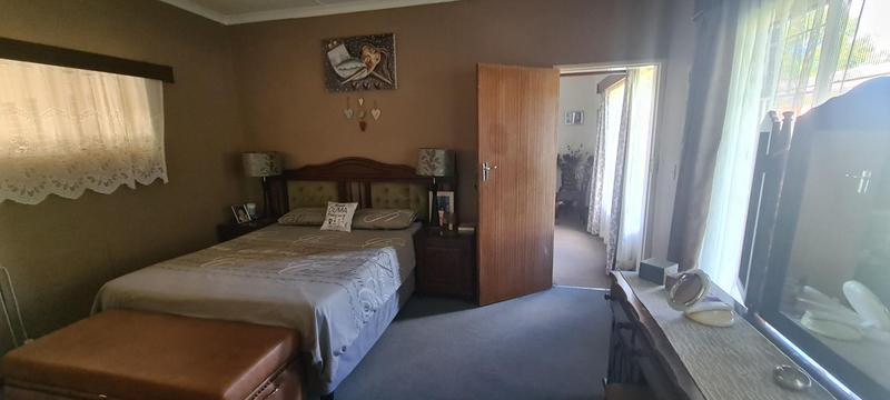 5 Bedroom Property for Sale in Dundee KwaZulu-Natal