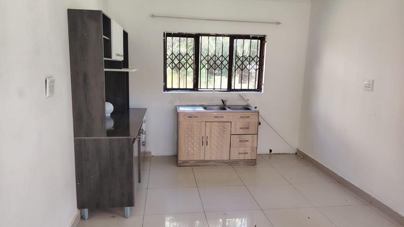 To Let 1 Bedroom Property for Rent in Malvern KwaZulu-Natal