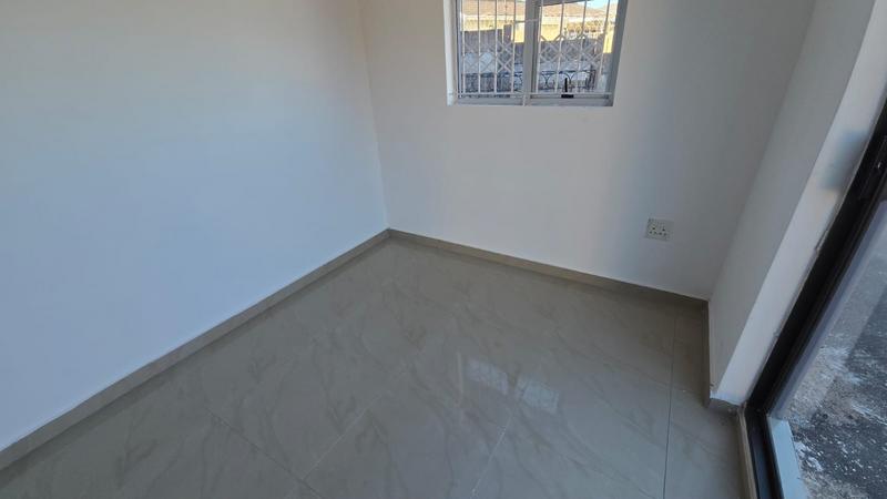 To Let 2 Bedroom Property for Rent in Malvern KwaZulu-Natal