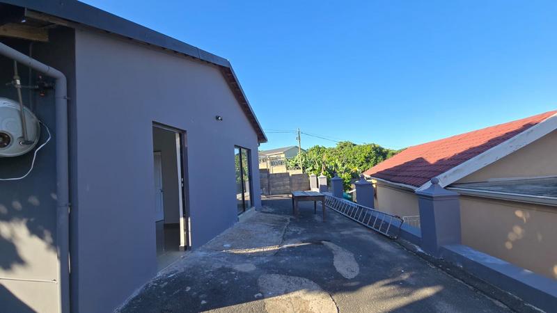To Let 2 Bedroom Property for Rent in Malvern KwaZulu-Natal