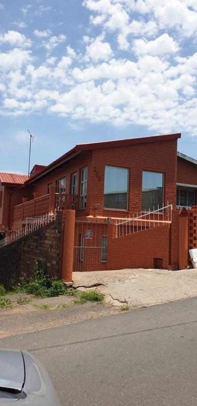5 Bedroom Property for Sale in Moorton KwaZulu-Natal