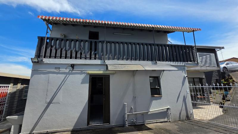 4 Bedroom Property for Sale in Chatsworth KwaZulu-Natal