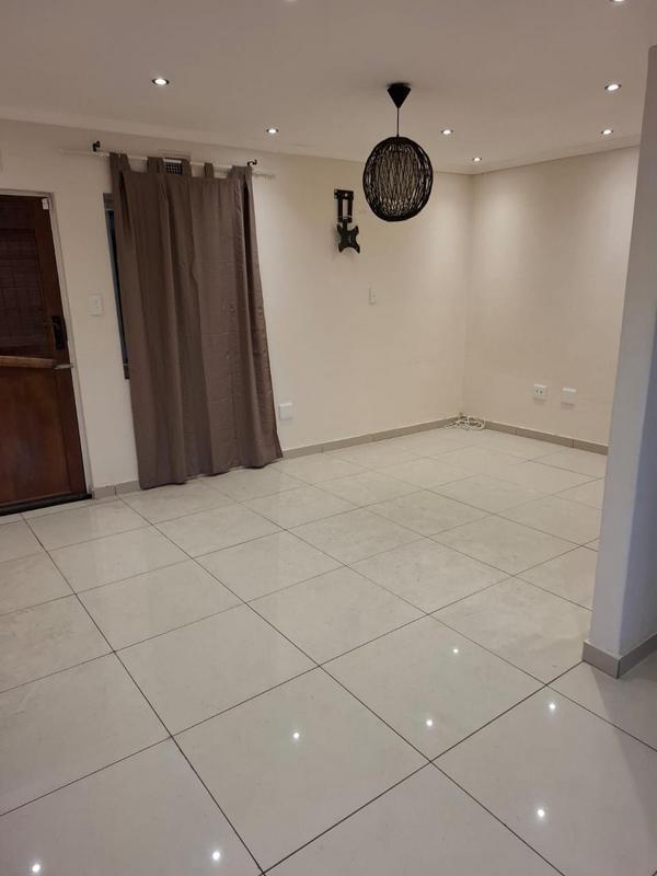 To Let 2 Bedroom Property for Rent in Verulam KwaZulu-Natal
