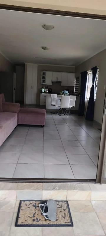 To Let 3 Bedroom Property for Rent in Bluff KwaZulu-Natal