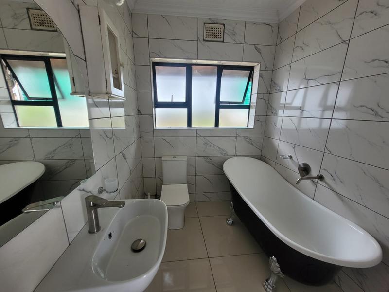 To Let 2 Bedroom Property for Rent in Shelly Beach KwaZulu-Natal