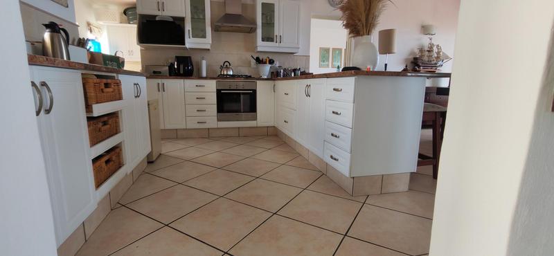 4 Bedroom Property for Sale in Beacon Rocks KwaZulu-Natal