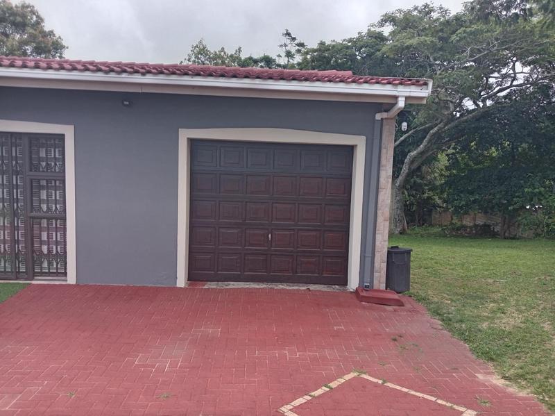 3 Bedroom Property for Sale in Uvongo KwaZulu-Natal