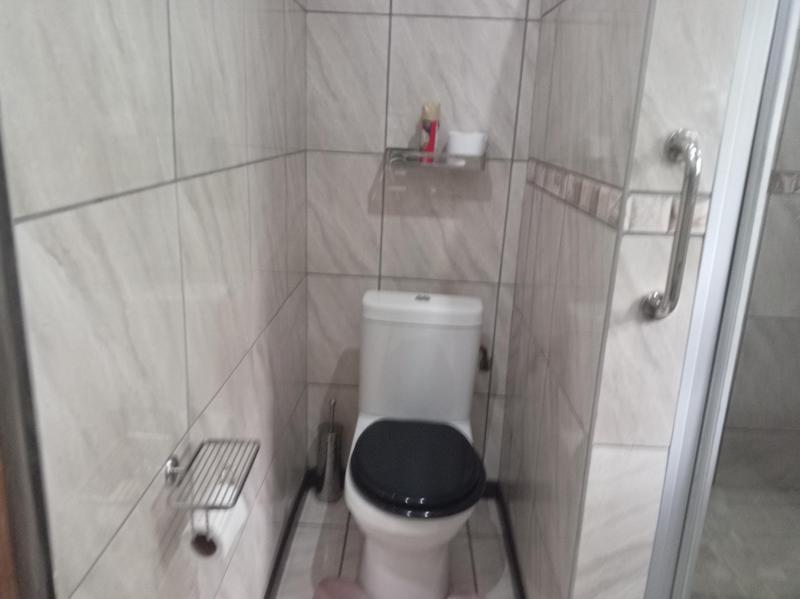 3 Bedroom Property for Sale in Uvongo KwaZulu-Natal