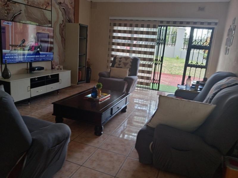 3 Bedroom Property for Sale in Uvongo KwaZulu-Natal