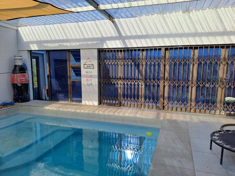 6 Bedroom Property for Sale in Uvongo KwaZulu-Natal