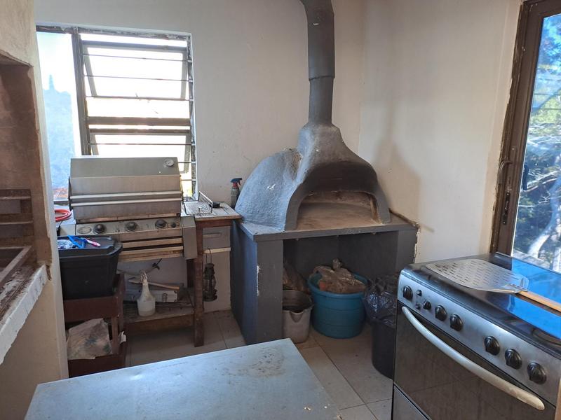 6 Bedroom Property for Sale in Uvongo KwaZulu-Natal