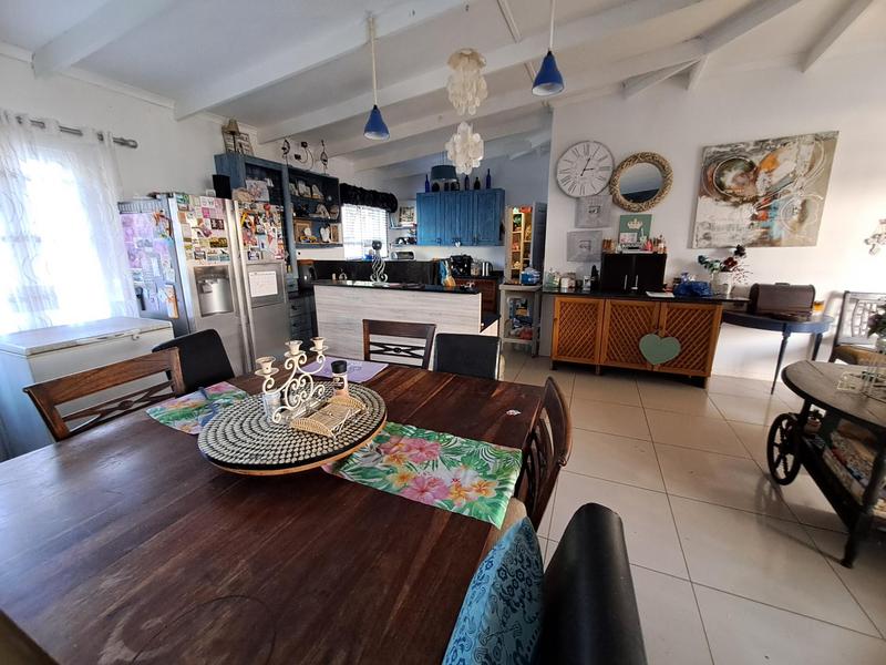 6 Bedroom Property for Sale in Uvongo KwaZulu-Natal