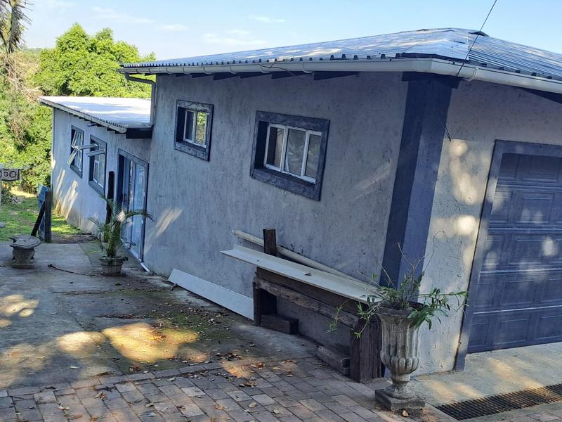 6 Bedroom Property for Sale in Uvongo KwaZulu-Natal