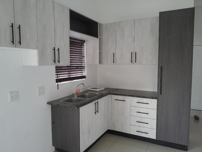 6 Bedroom Property for Sale in Uvongo KwaZulu-Natal