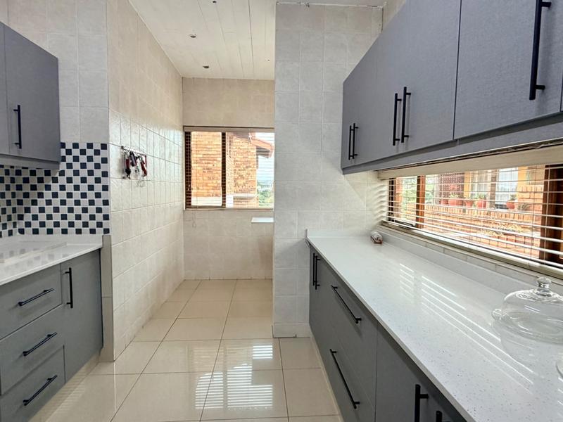 4 Bedroom Property for Sale in Reservoir Hills KwaZulu-Natal