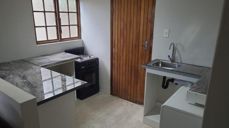 To Let 2 Bedroom Property for Rent in Umkomaas KwaZulu-Natal