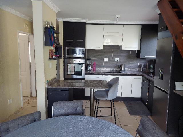 3 Bedroom Property for Sale in Amanzimtoti KwaZulu-Natal