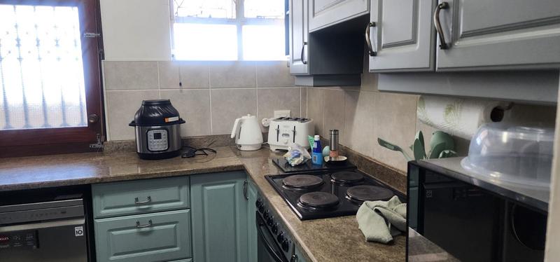 To Let 2 Bedroom Property for Rent in Musgrave KwaZulu-Natal