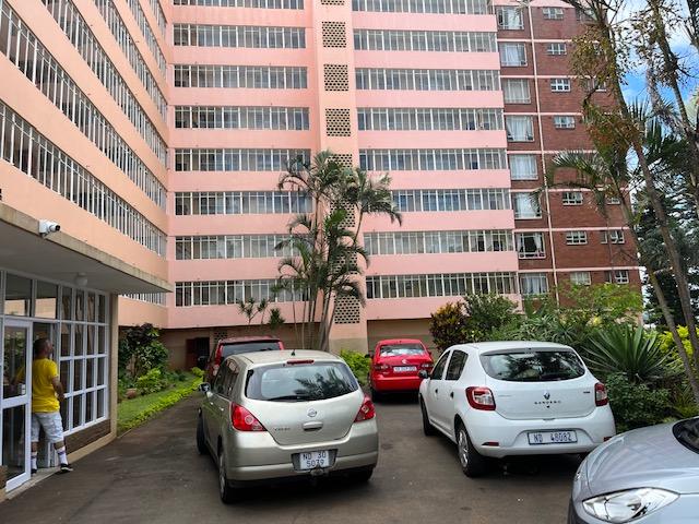 To Let 3 Bedroom Property for Rent in Montclair KwaZulu-Natal