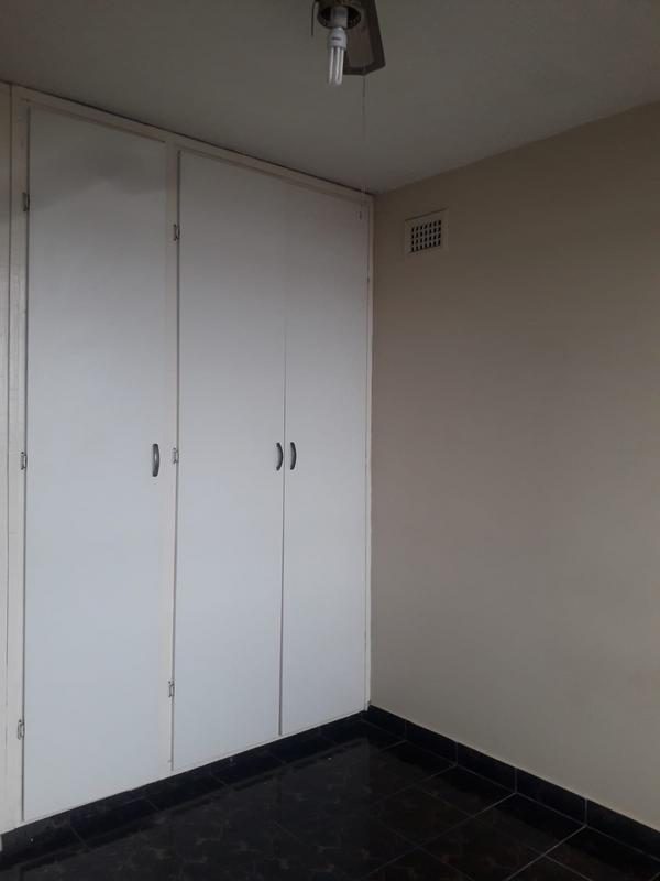 To Let 3 Bedroom Property for Rent in Montclair KwaZulu-Natal