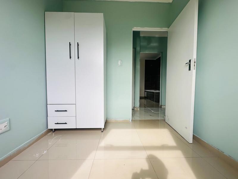 To Let 3 Bedroom Property for Rent in Shakaskraal KwaZulu-Natal