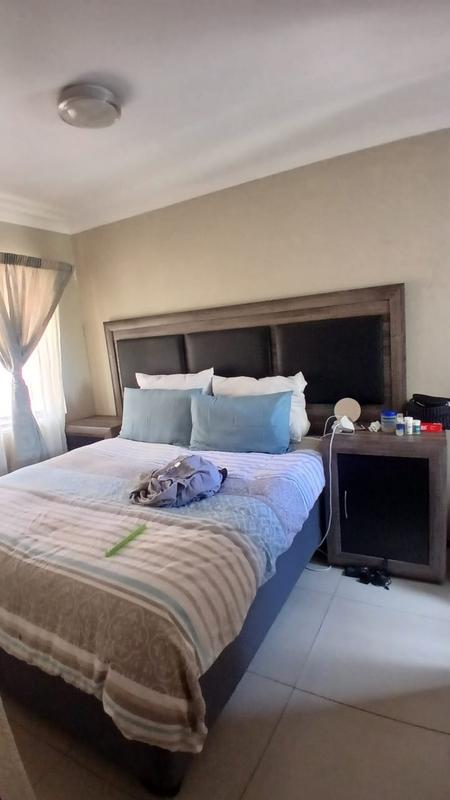 2 Bedroom Property for Sale in Montclair KwaZulu-Natal