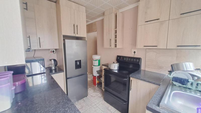 2 Bedroom Property for Sale in Umlazi KwaZulu-Natal