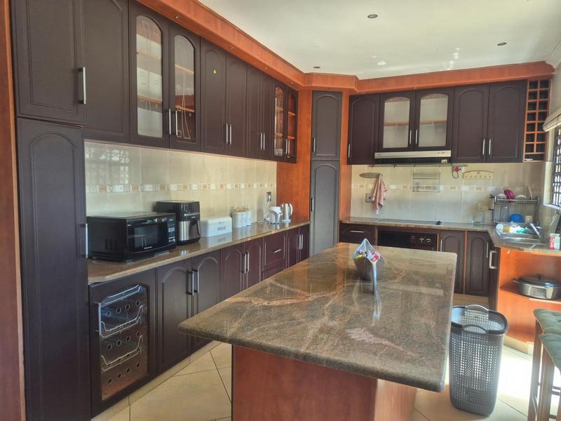 To Let 3 Bedroom Property for Rent in Durban North KwaZulu-Natal