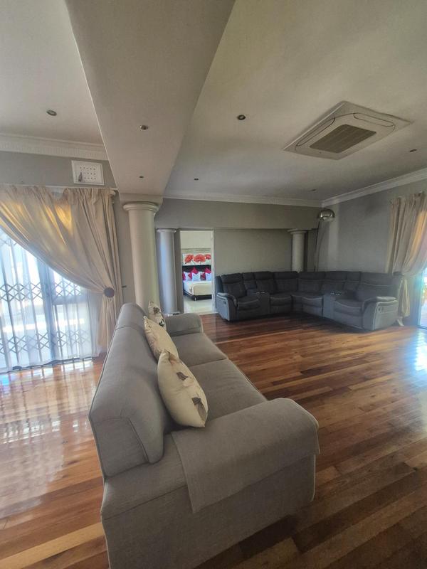 To Let 3 Bedroom Property for Rent in Durban North KwaZulu-Natal