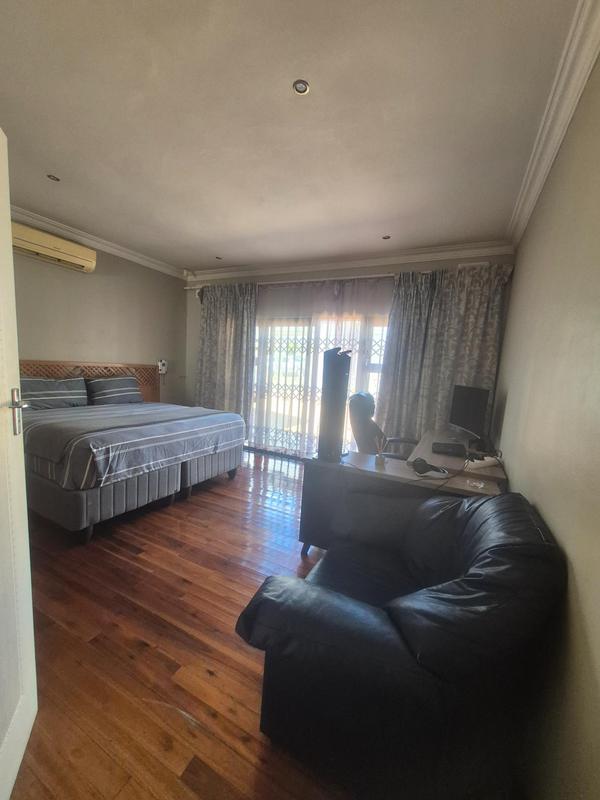 To Let 3 Bedroom Property for Rent in Durban North KwaZulu-Natal