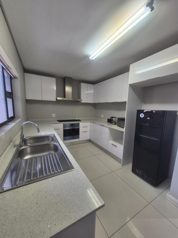 6 Bedroom Property for Sale in Izinga Ridge KwaZulu-Natal