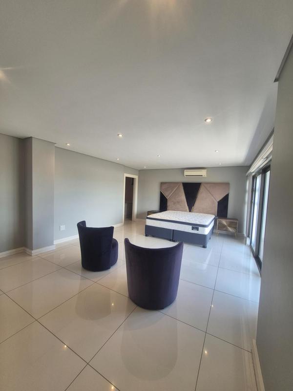 6 Bedroom Property for Sale in Izinga Ridge KwaZulu-Natal