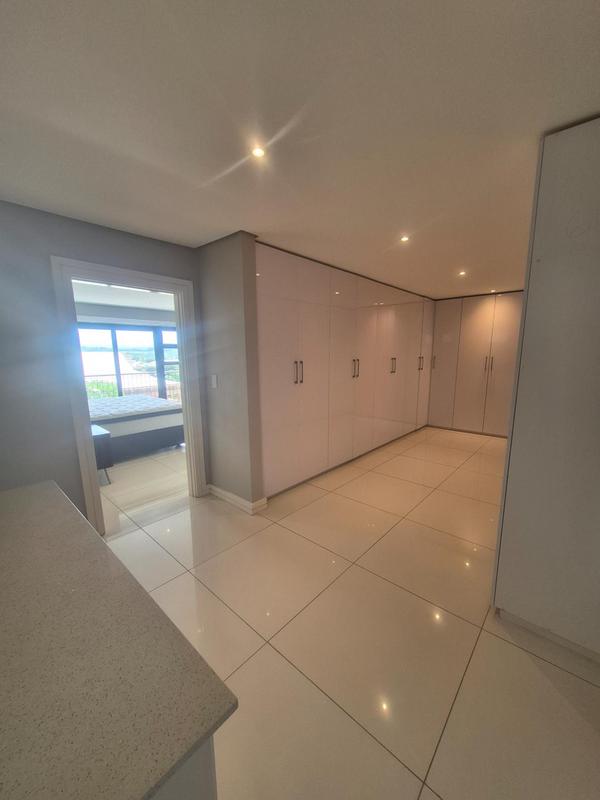 6 Bedroom Property for Sale in Izinga Ridge KwaZulu-Natal