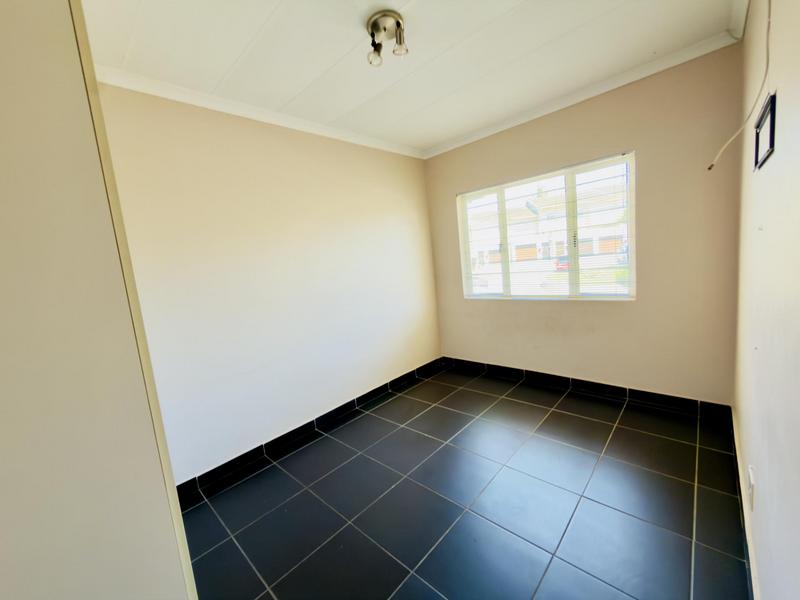 3 Bedroom Property for Sale in Brighton Beach KwaZulu-Natal