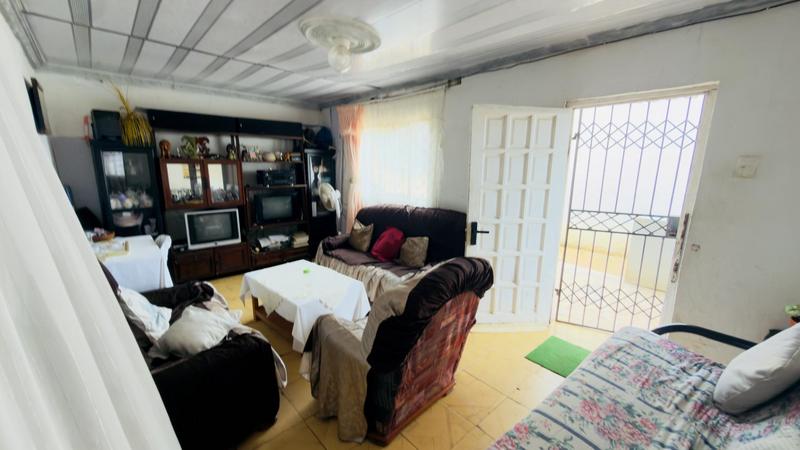 2 Bedroom Property for Sale in Ntuzuma KwaZulu-Natal