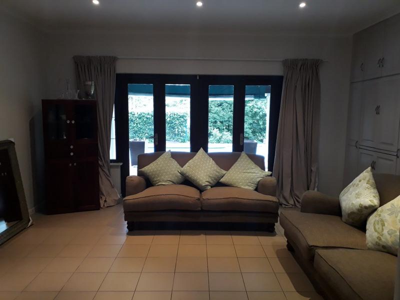 To Let 4 Bedroom Property for Rent in Woodside KwaZulu-Natal