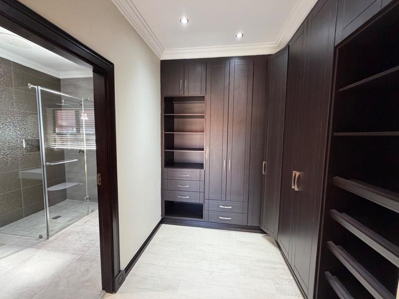 4 Bedroom Property for Sale in Izinga KwaZulu-Natal