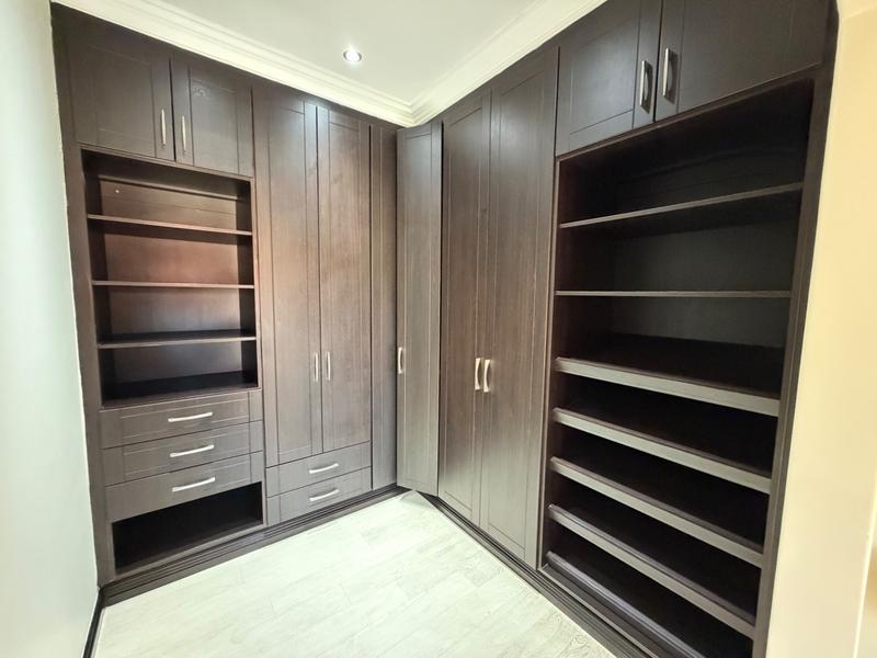 4 Bedroom Property for Sale in Izinga KwaZulu-Natal