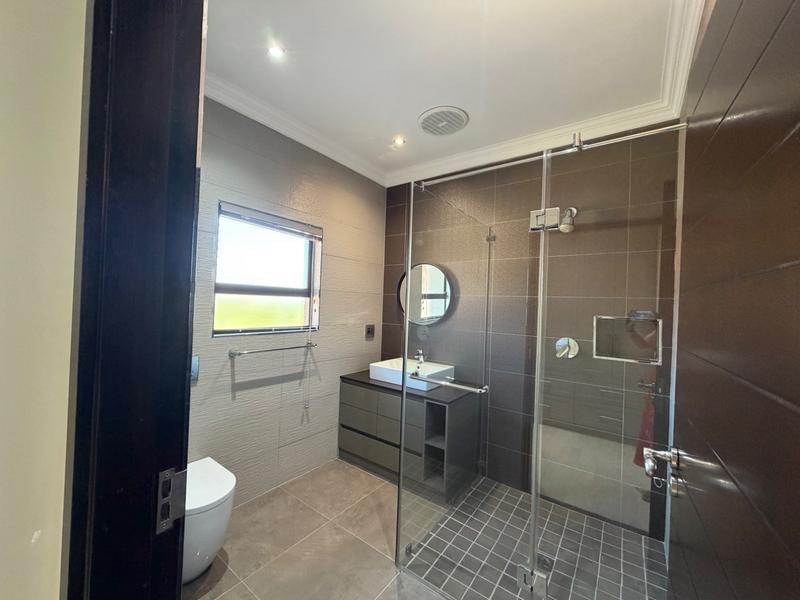 4 Bedroom Property for Sale in Izinga KwaZulu-Natal