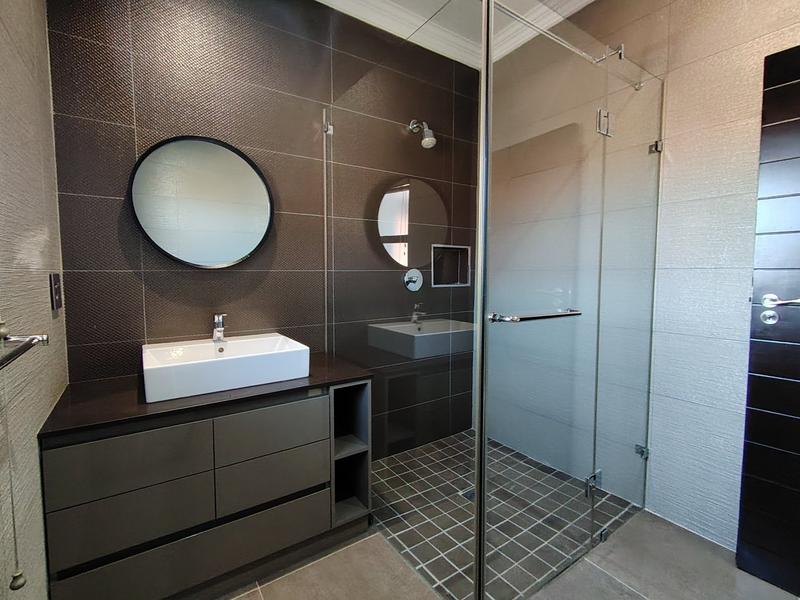 4 Bedroom Property for Sale in Izinga KwaZulu-Natal